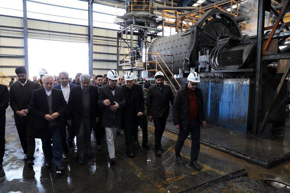 طرح توسعه خط تولید کنسانتره سنگ آهن در قروه افتتاح شد