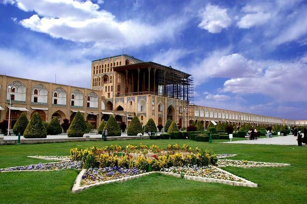 هوای اصفهان در سومین روز از اردیبهشت سالم است هوای اصفهان در سومین روز از اردیبهشت سالم و قابل قبول