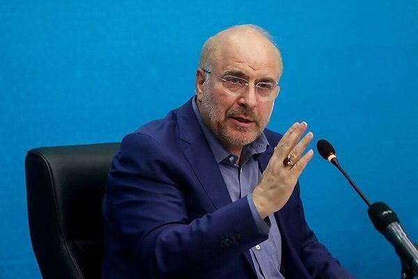 دشمن به دنبال بنبستنمایی، مشروعیتزدایی و ناامیدی است
