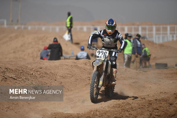 مسابقات موتور کراس قهرمانی کشور در شیراز