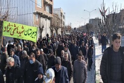 حضور مردم محمدیار نقده در راهپیمایی ۲۲ بهمن ماه