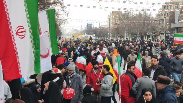 راهپیمایی 22 بهمن در مشهد آغاز شد