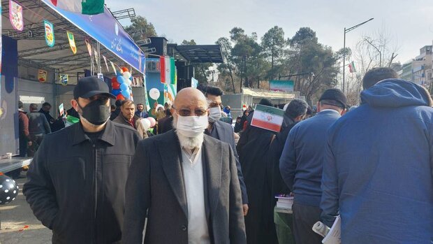 حضور پرشور مردم در جشن پیروزی انقلاب/ ایران یکپارچه جلوه انسجام و وحدت ملی بود