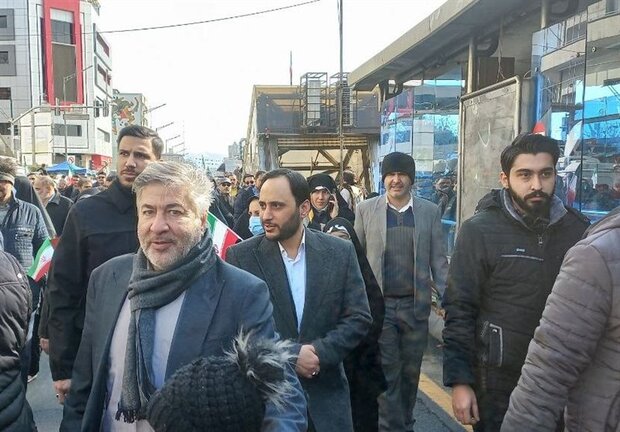 بهادری جهرمی در راهپیمایی 22 بهمن حضور یافت