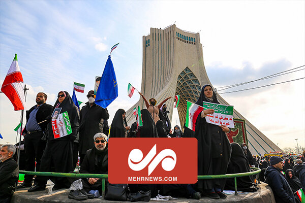 میدان آزادی میزبان حضور پرشور تهرانی‌ها در راهپیمایی 22 بهمن