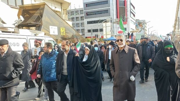 حضور امسال مردم در راهپیمایی 22 بهمن نسبت به گذشته باشکوه‌تر است