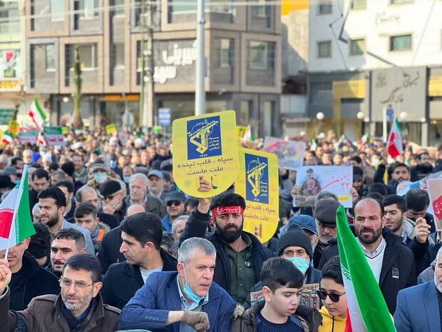 ۲۲ بهمن تماشایی مردم دیار میرزا/ همه آمده بودند