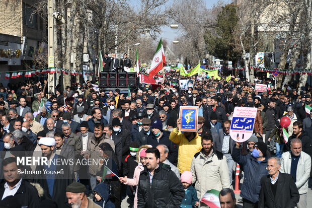 راهپیمایی ۲۲ بهمن در شهر امام