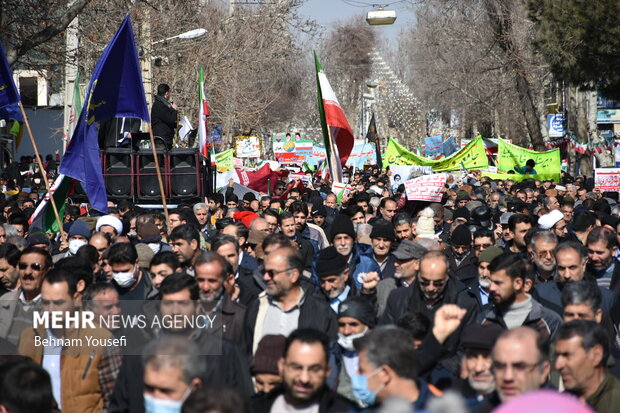 راهپیمایی ۲۲ بهمن در شهر امام