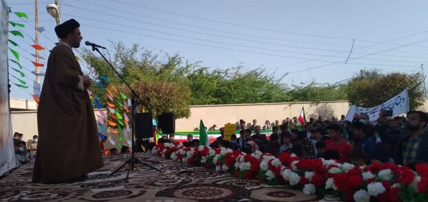 مسئولان تمام همت خود را برای خدمت به مردم به کار گیرند