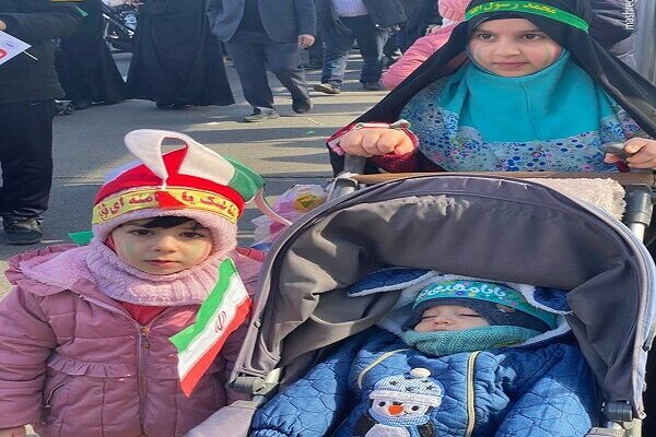 حضور دهه هشتادیها و نودیها در راهپیمایی ۲۲ بهمن