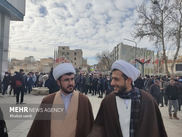 راهپیمایی ۲۲ بهمن در سنندج