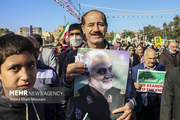 22 Bahman rallies marked in Iran provinces (3)