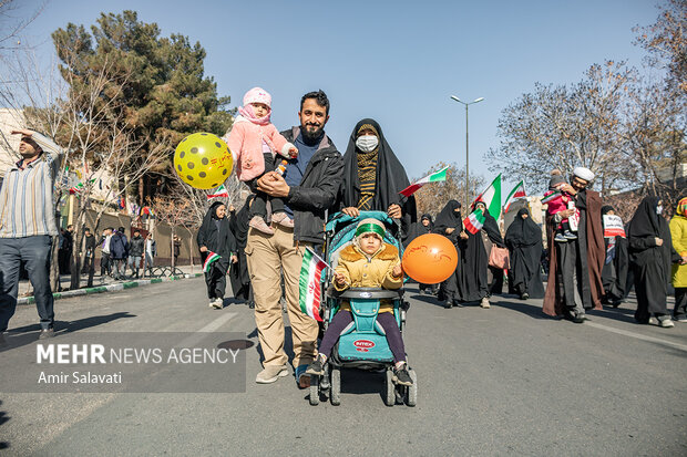 راهپیمایی ۲۲ بهمن در سمنان