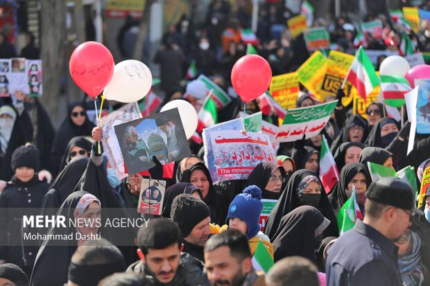 اردبیل آماده تجدید پیمان با آرمانهای امام راحل/ حماسهای دیگر با حضور مردم رقم میخورد