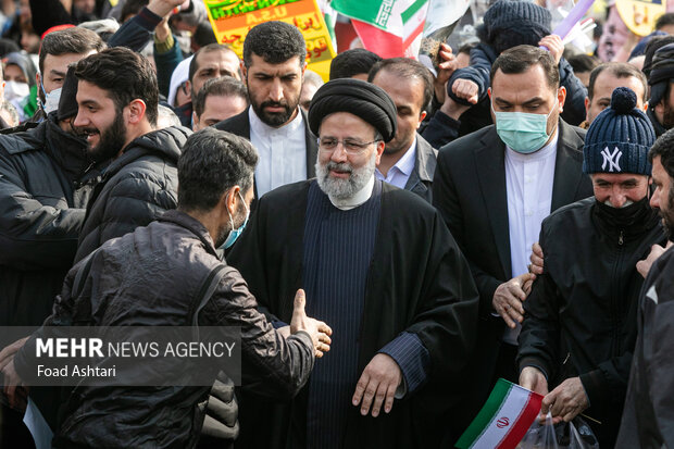 حضور رییس جمهوری در راهپیمایی 22 بهمن 9