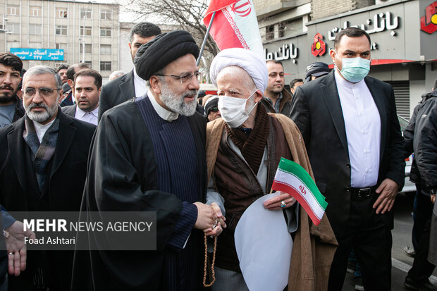 حضور رییس جمهوری در راهپیمایی 22 بهمن 16
