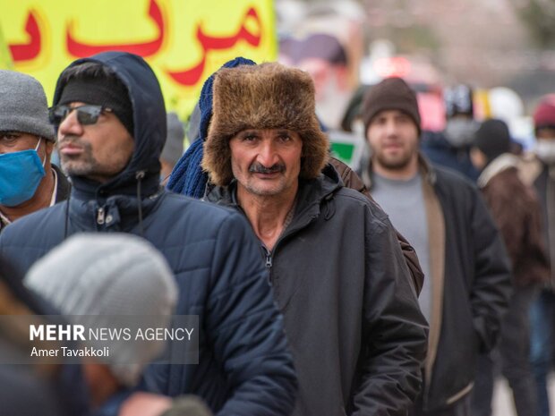 راهپیمایی 22 بهمن در تایباد