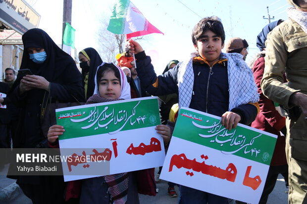 حضور دهه هشتادی و نودی‌ها در راهپیمایی 22 بهمن