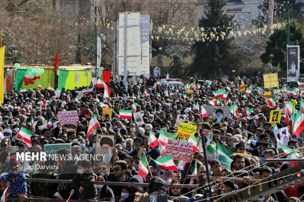 راهپیمایی 22 بهمن در خرم آباد