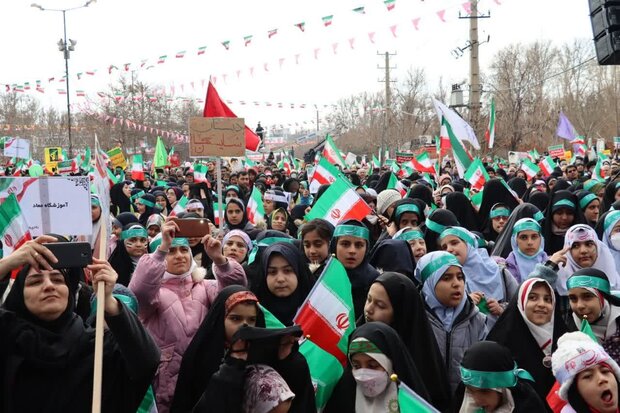 حضور مردم در یوم‌الله ۲۲ بهمن تداوم‌ بخش مسیر عظمت ایران است