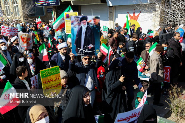 خروش خاستگاه انقلاب در اعلام وفاداری به انقلاب اسلامی و رهبری