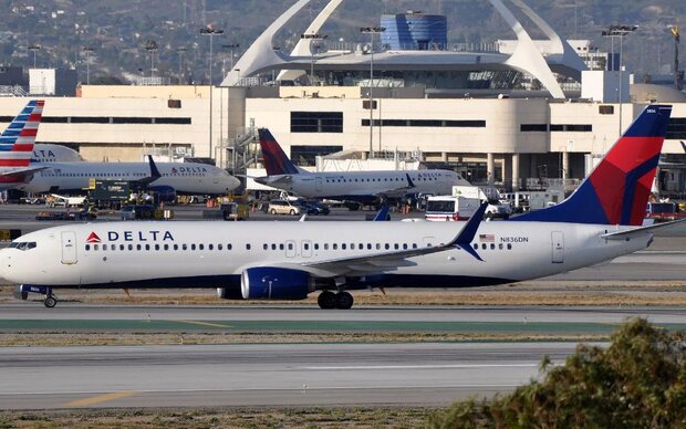Plane collides with shuttle bus at Los Angeles airport