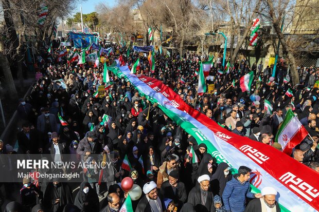 راهپیمایی ۲۲ بهمن در یزد
