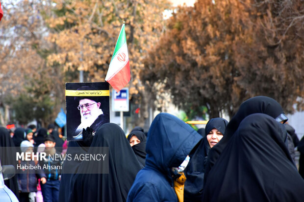 راهپیمایی 22 بهمن در قوچان