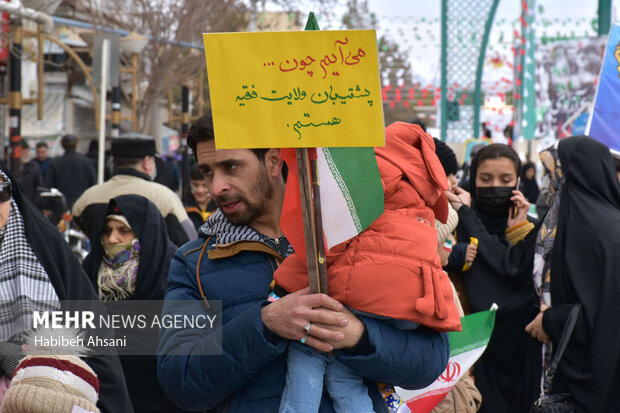 راهپیمایی 22 بهمن در قوچان