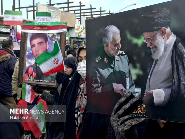 راهپیمایی 22 بهمن در قوچان