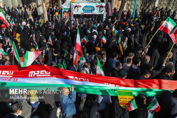 راهپیمایی ۲۲ بهمن در یزد