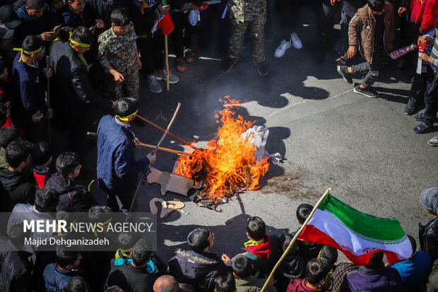 راهپیمایی ۲۲ بهمن در یزد