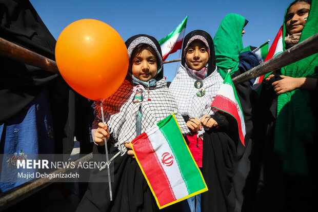 راهپیمایی ۲۲ بهمن در یزد