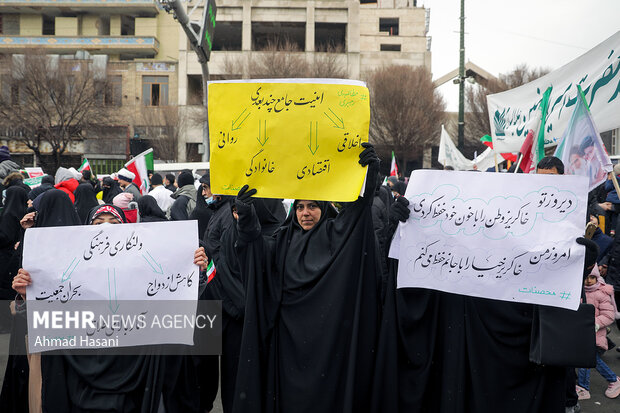 راهپیمایی 22 بهمن در مشهد 1