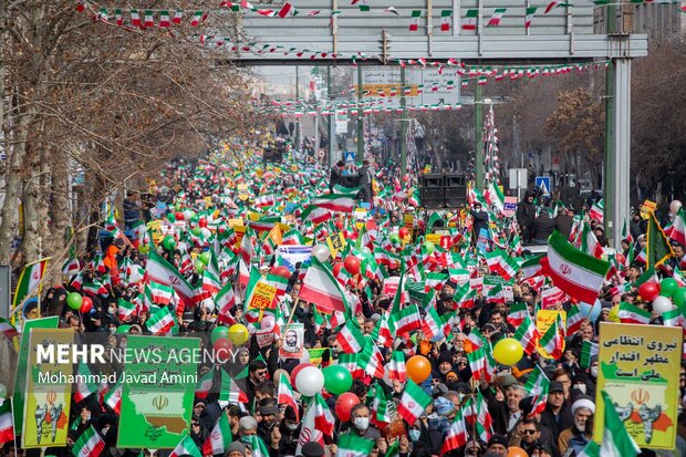 تقدیر از حضور باشکوه مردم قزوین در راهپیمایی ۲۲ بهمن