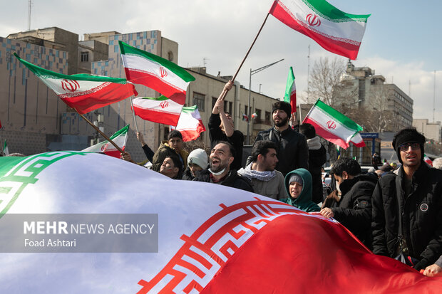 22 بہمن، جشن بہار انقلاب اسلامی، پورے ایران میں ریلیاں شروع