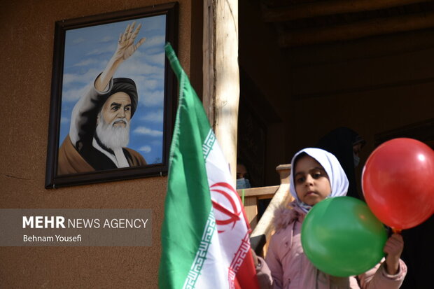 حضور پرشور دهه نودی ها در راهپیمایی ۲۲ بهمن