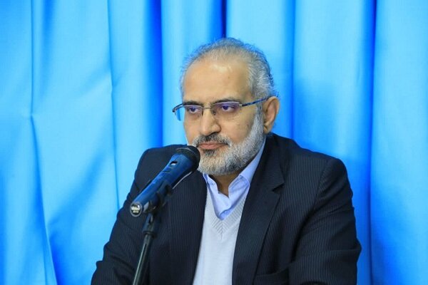 معاون پارلمانی ریاست جمهور وارد شیراز شد