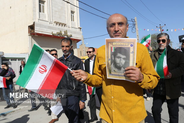 راهپیمایی ۲۲ بهمن آبادان