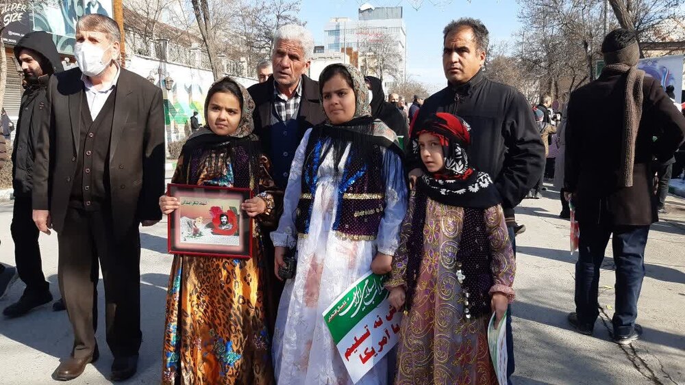 تجدید بیعت ۴۴ ساله مردم اردبیل با آرمانهای انقلاب