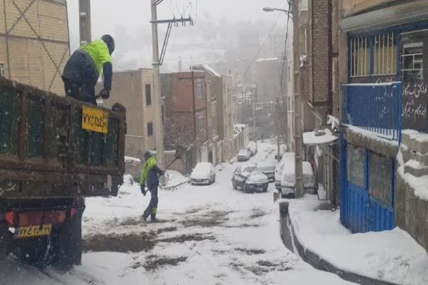 گزارش مهر از تهران برفی/وضعیت تردد در جاده ها چطور است