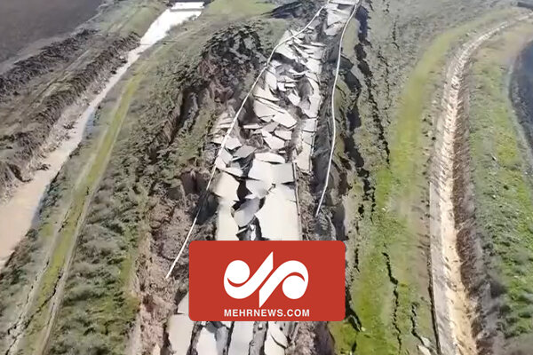 تخریب عجیب یک جاده روستایی بعد از زلزله ترکیه