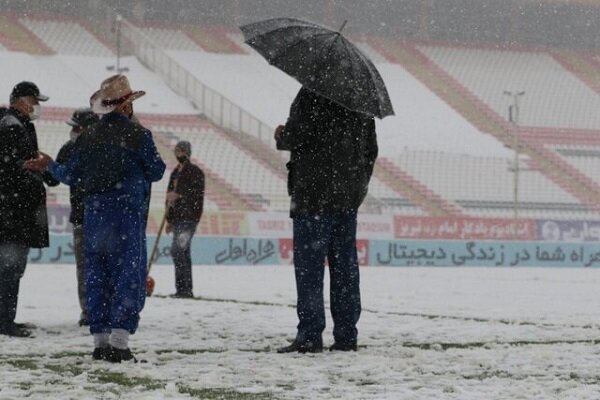 تلاش مجموعه ورزشی آزادی برای بازی امروز پرسپولیس و هوادار