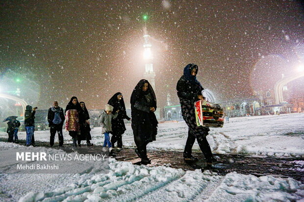 Snowy night in Jamkaran Mosque, Hazrat Masumeh shrine
