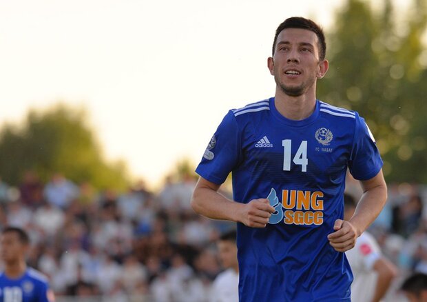 بازیکن ازبکستانی به صنعت نفت آبادان پیوست