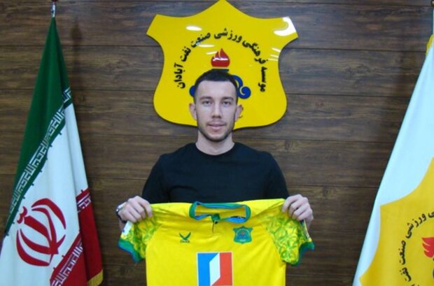 Uzbek player joins Abadan’s football club
