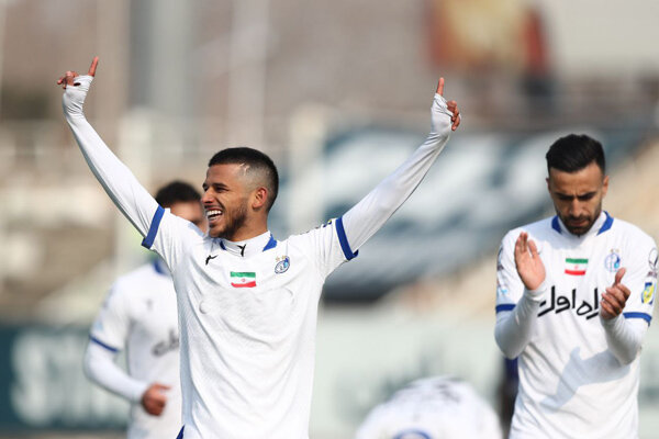 پیکان هم نتوانست ترمز استقلال را بکشد/آبیها همچنان چسبیده به صدر