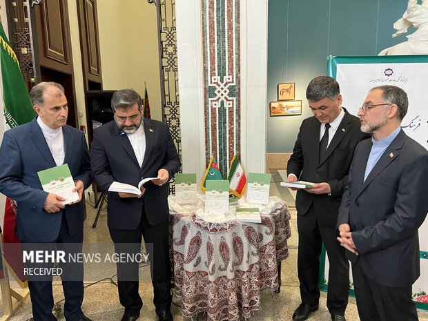 افتتاح نمایشگاه آثار هنرمندان ایرانی در شهر عشق آباد 27