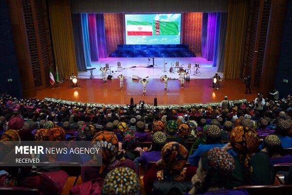 هنر ایرانی در هفته فرهنگی ایران در ترکمنستان عرضه می‌شود